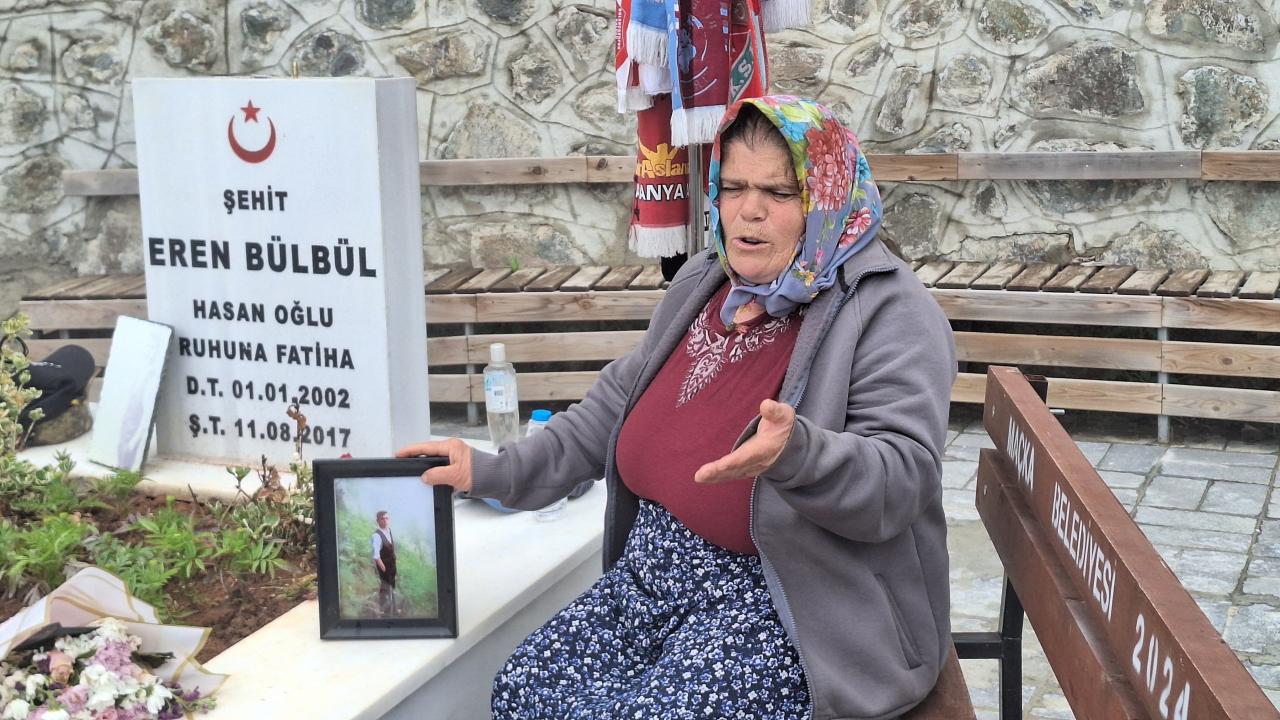 sehit-eren-bulbulun-annesi-pkknin-silah-birakmasini-kiymetlendirdi-mMB4fH3H.jpg