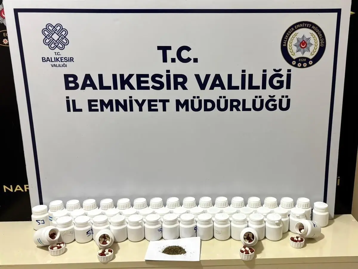 balikesirde-uyusturucu-operasyonu-yuklu-olcude-husus-ele-gecirildi-YgldnYdI.jpg