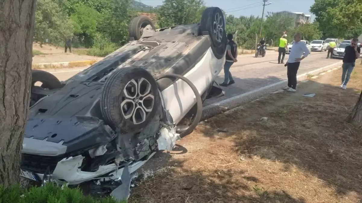 balikesirde-zincirleme-trafik-kazasi-2-yarali-qy1MZb77.jpg