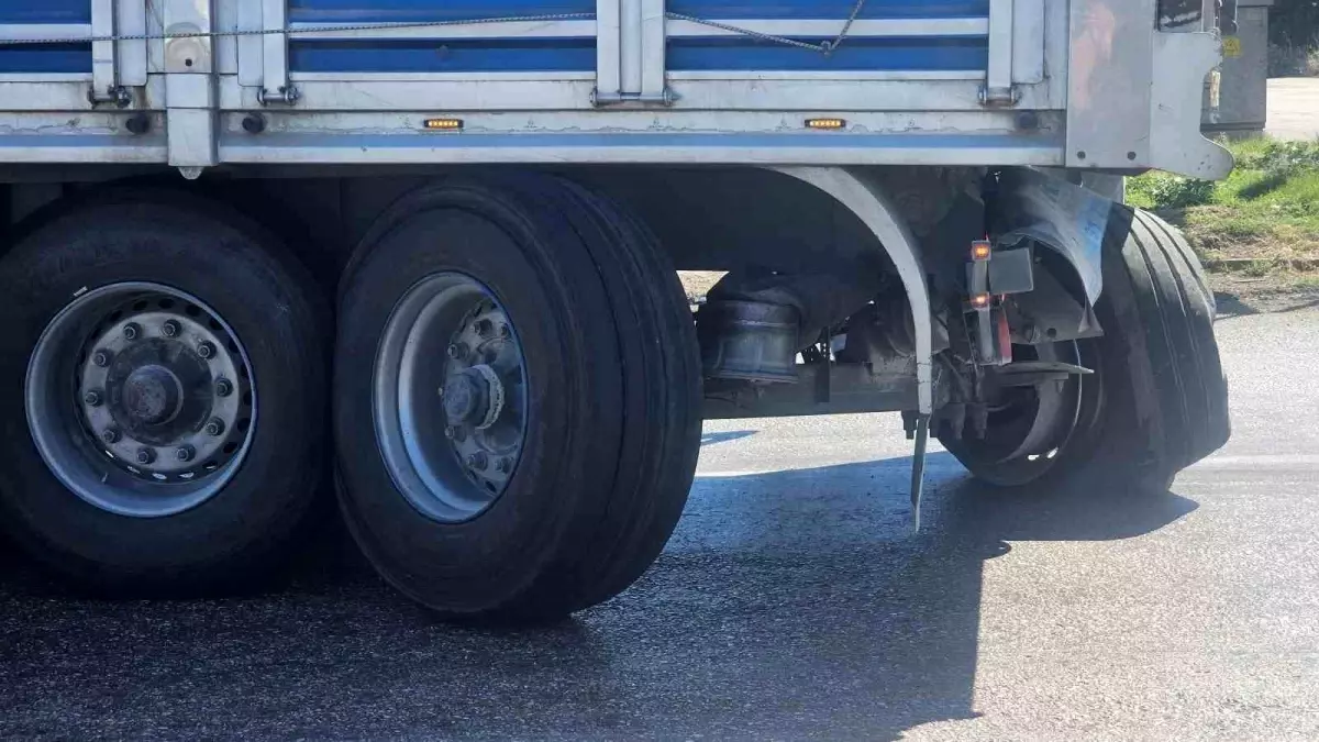 bandirmada-tir-trafigi-tehlikeye-sokuyor-kavsak-daralmasi-sorunu-Me52sl89.jpg