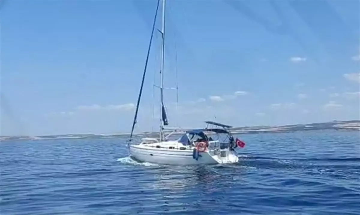 canakkale-aciklarinda-51-sistemsiz-gocmen-ve-2-insan-kacakcisi-yakalandi-1dr1EtvT.jpg