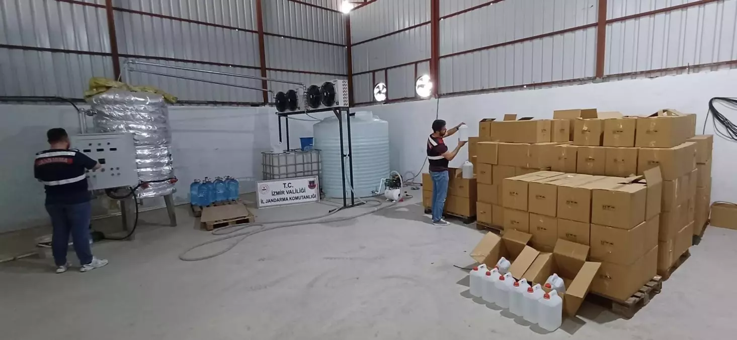 izmirde-kacak-etil-alkol-operasyonu-4-gozalti-O9g7ahFW.jpg