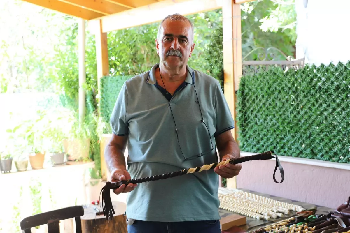 kamci-uretiminde-unutulmaz-usta-nedim-artun-VHvLjQar.jpg