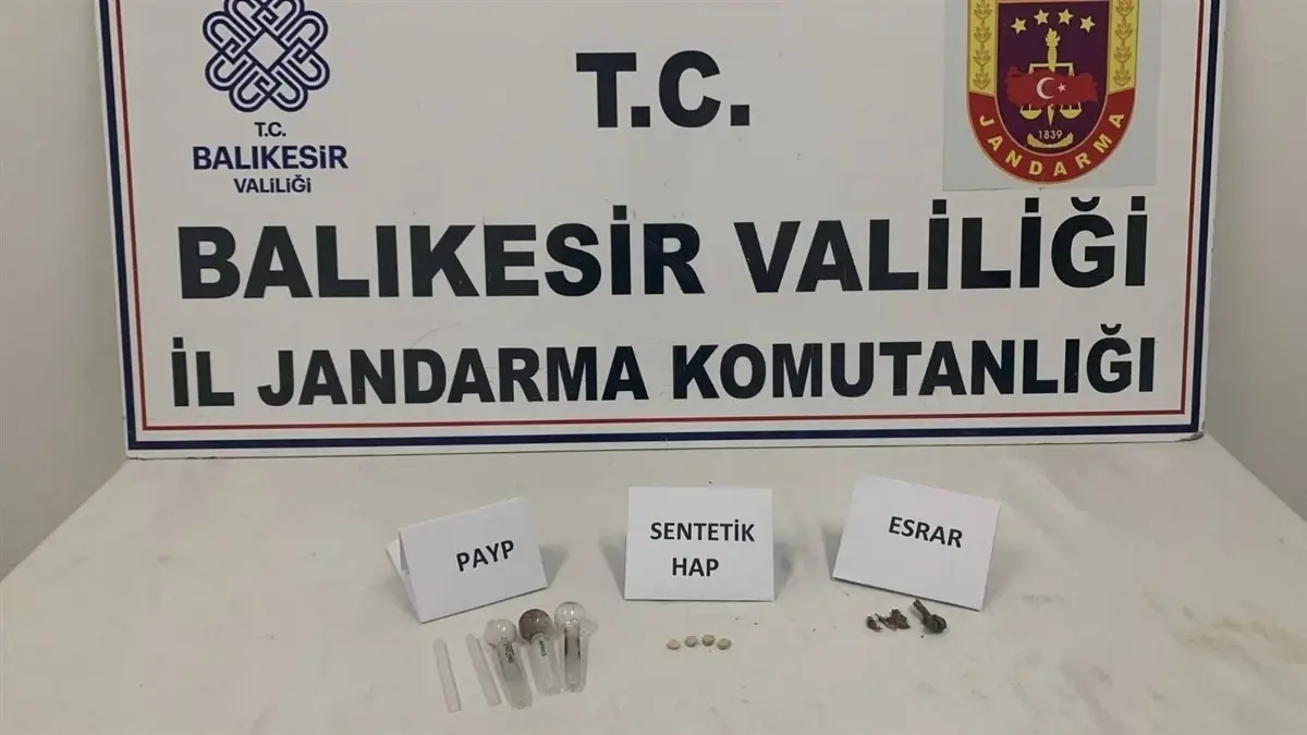 balikesirde-uyusturucu-operasyonlari-17-gozalti-AlyzrFzG.jpg