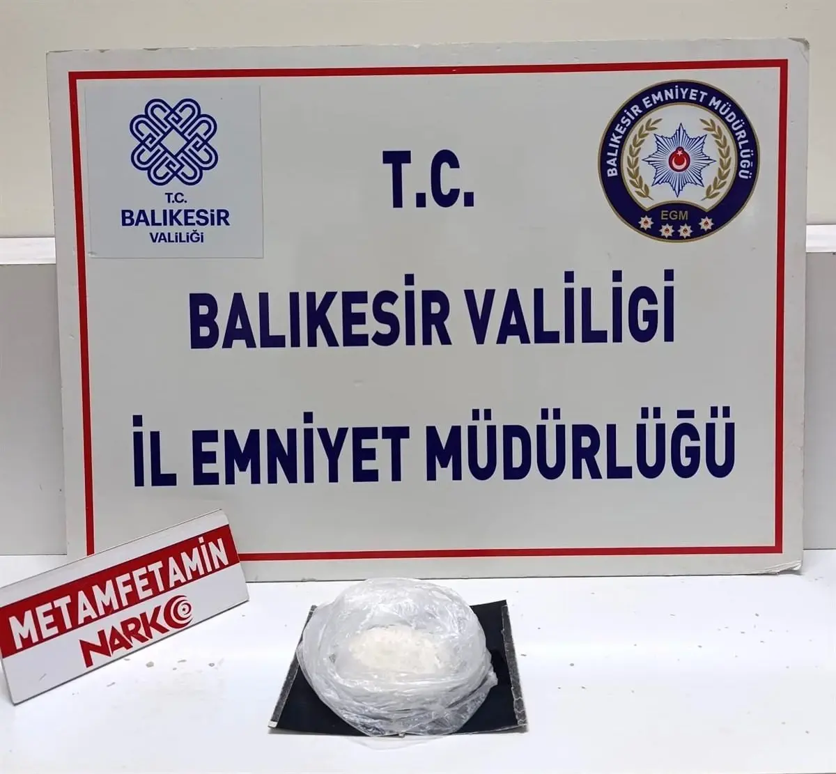 balikesirde-uyusturucu-operasyonu-41-gram-metamfetamin-ve-2-tutuklama-kA4xQ3xk.jpg