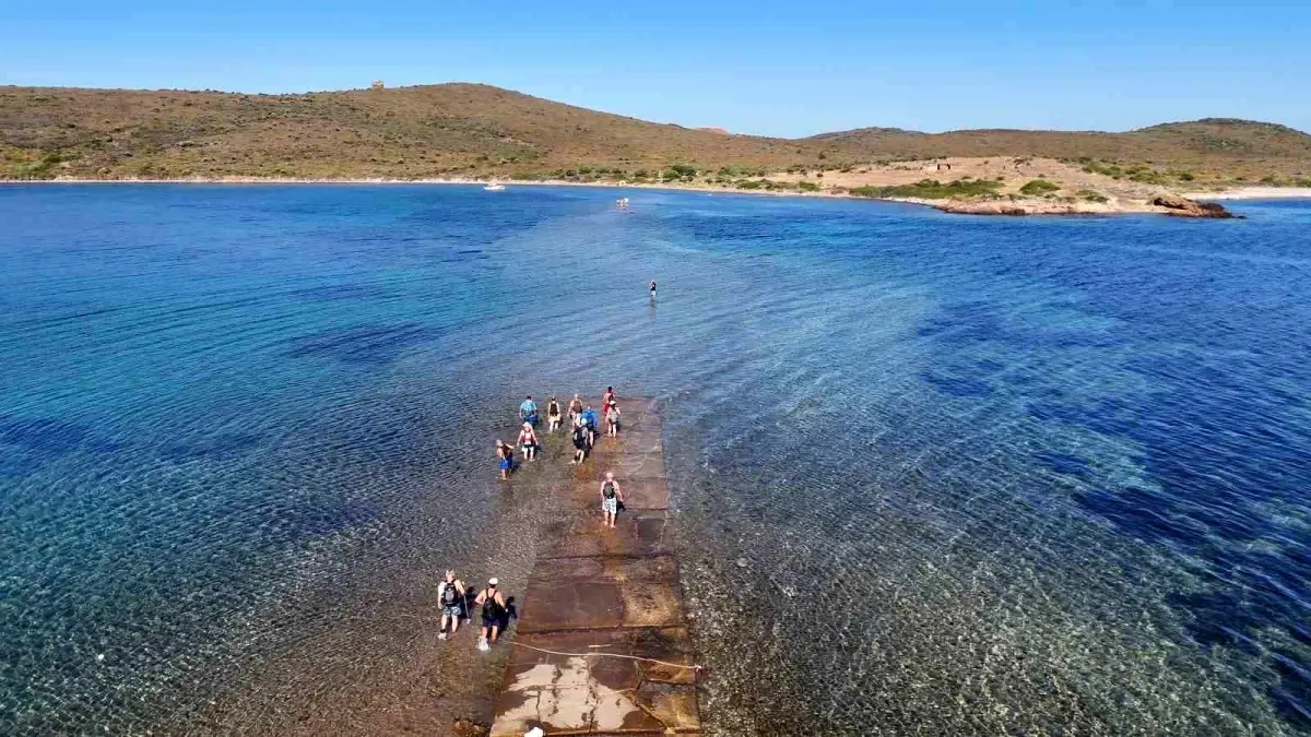 cunda-adasindan-maden-adasina-essiz-deniz-yuruyusu-aktifligi-2aWdLdUQ.jpg