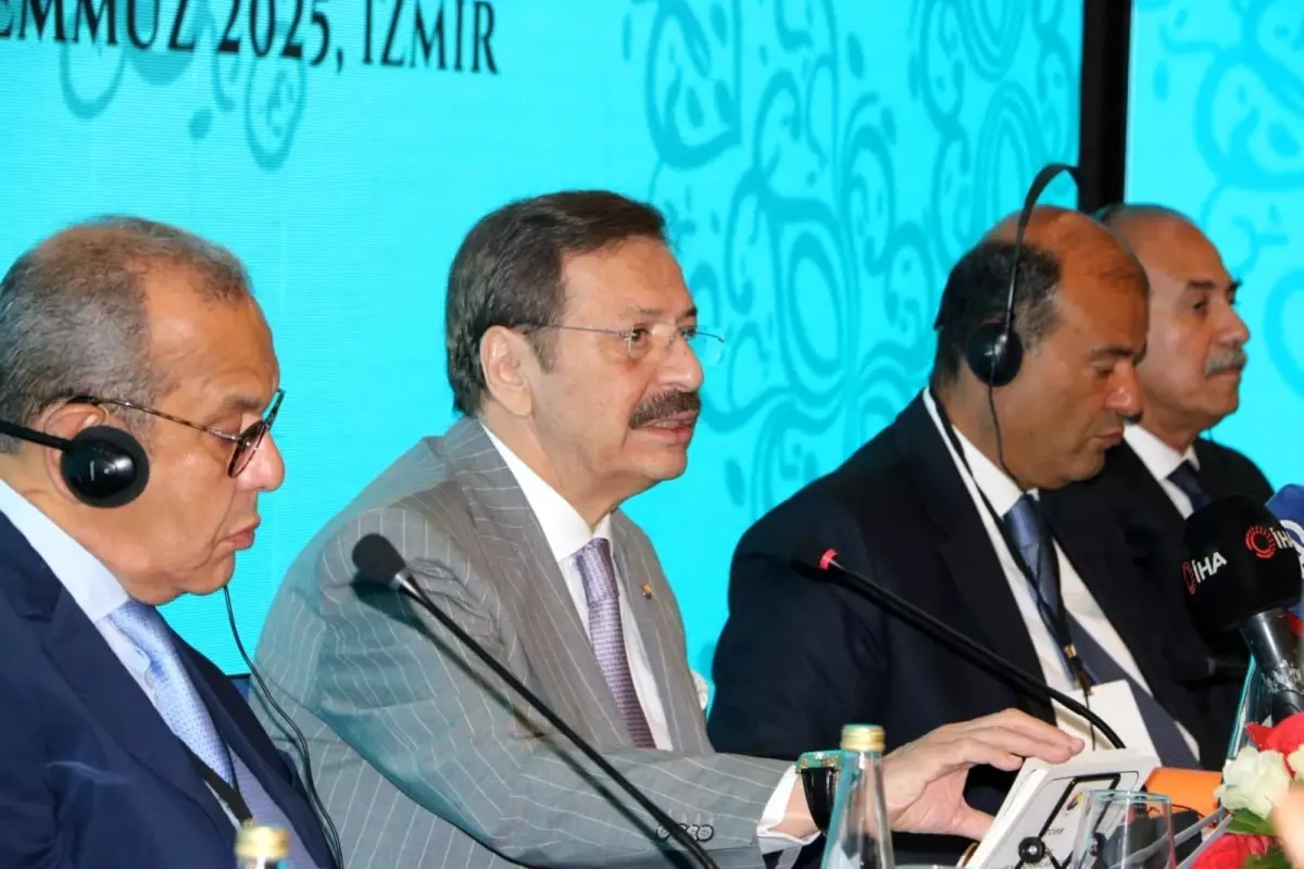 izmirde-turk-arap-is-birligi-tepesi-QW5iNSfy.jpg