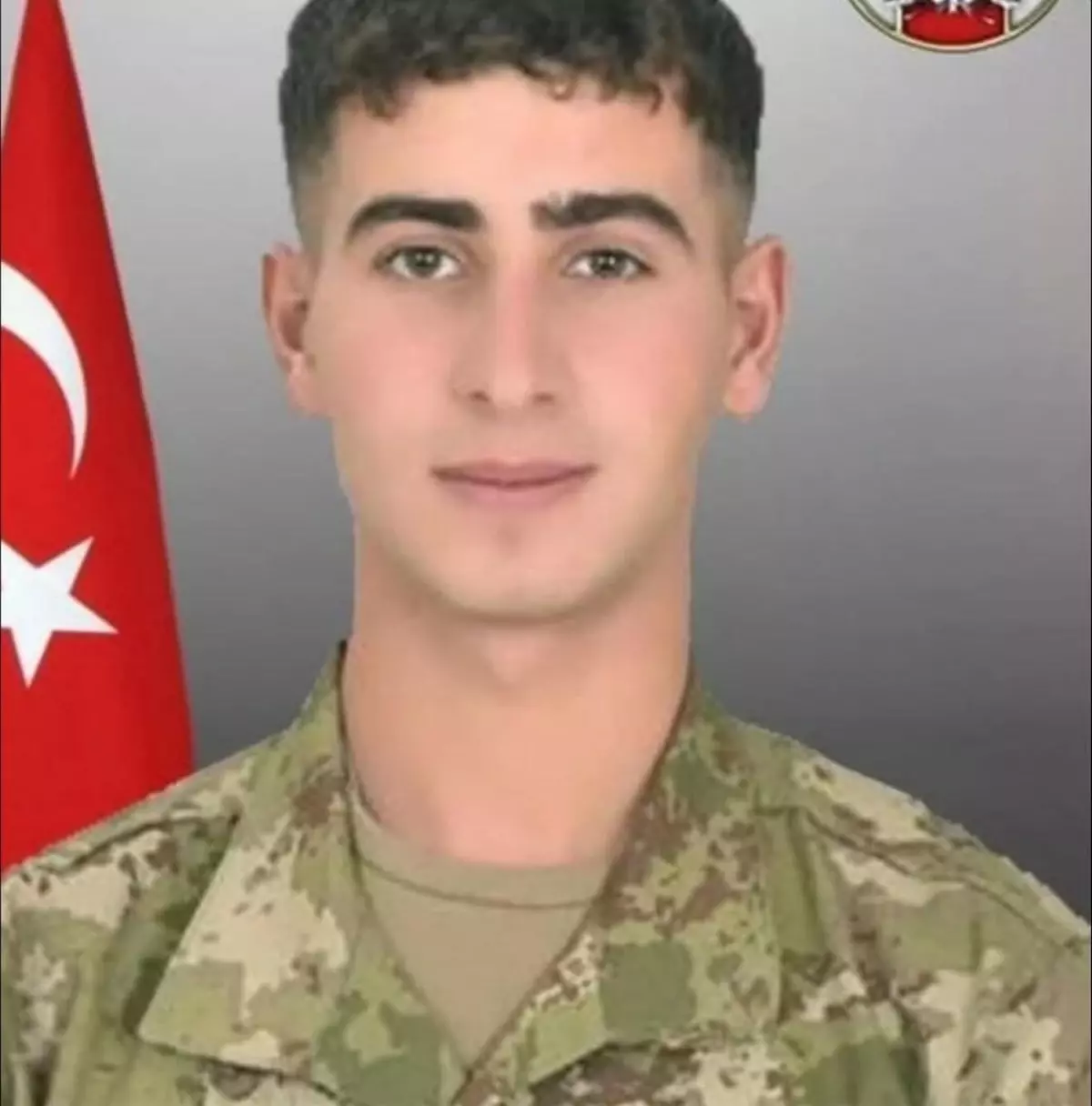 pence-kilit-operasyon-bolgesinde-metan-gazindan-sehit-olan-askerin-aci-haberi-YgYgMa8L.jpg