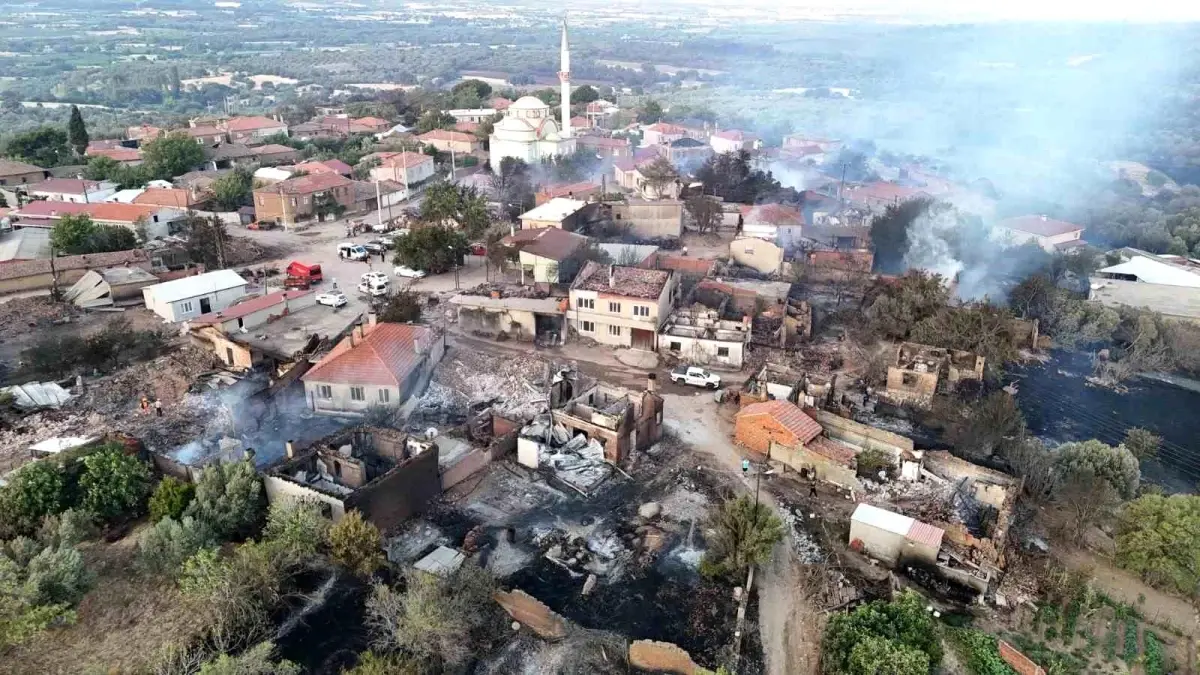 canakkalede-orman-yangini-meskenler-kule-dondu-OvzrVGqz.jpg