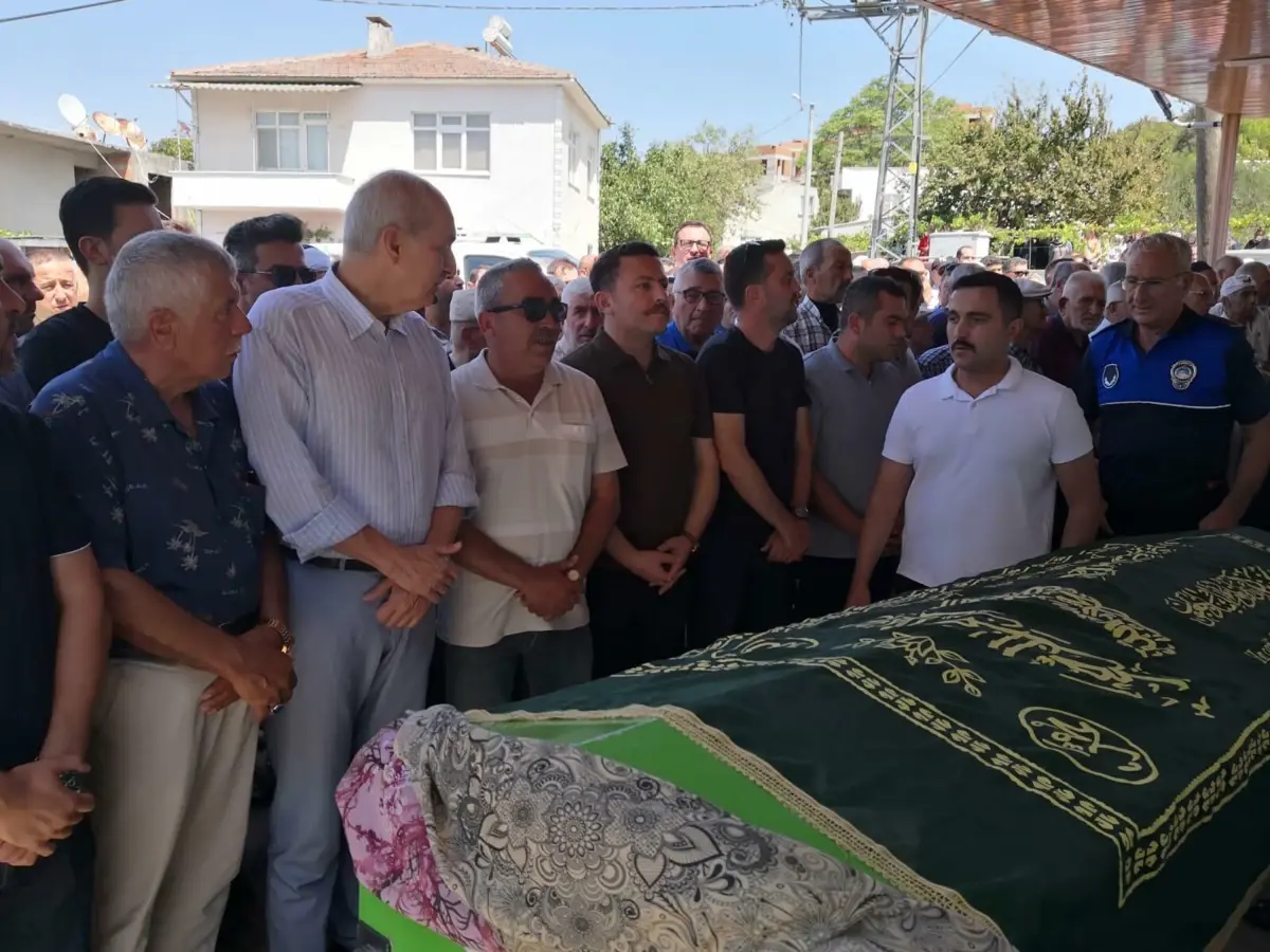 tbmm-baskani-numan-kurtulmus-lapsekide-cenaze-merasimine-katildi-7pk9GlhD.jpg